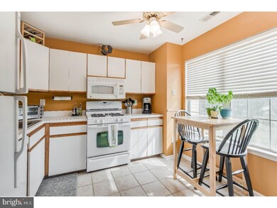 2604 Thistledown Ct unit 2604, Sewell, NJ 08080 - photo 7