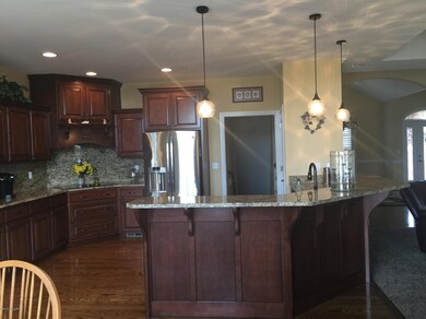 195 Olde Colony Ct, Mount Washington, KY 40047 - photo 2