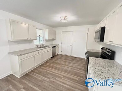 4027 Telstar Cir SW, Huntsville, AL 35805 - photo 6