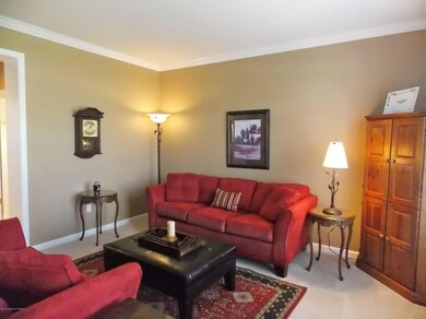1256 Woodberry Dr, Mountain Top, PA 18707 - photo 3