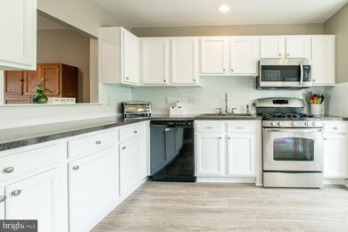 2008 Hampton Ct unit 2008, Morgantown, PA 19543 - photo 7