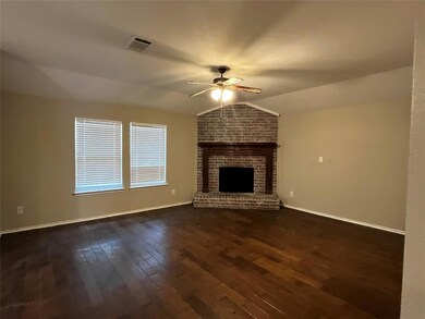 725 Fannin Dr, Lavon, TX 75166 - photo 2