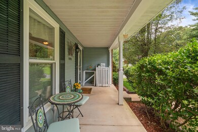 15095 Mill Spring Dr, Dumfries, VA 22025 - photo 5