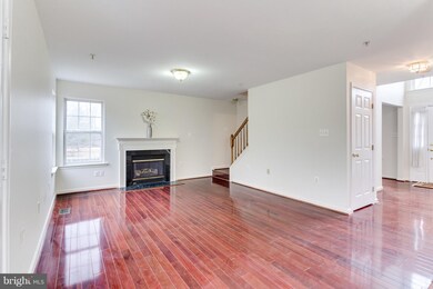 8813 Charm Ct, Brandywine, MD 20613 - photo 2