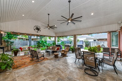 8331 Castle Pond Ct, Houston, TX 77095 - photo 3