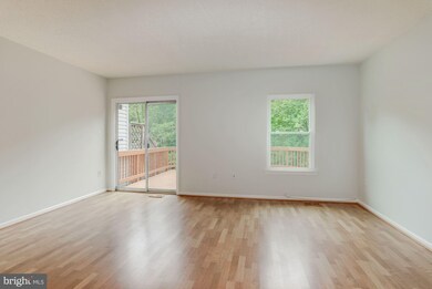 13916 Gunners Place, Centreville, VA 20121 - photo 7
