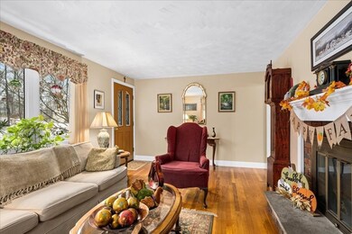 911 Stafford St, Rochdale, MA 01542 - photo 2