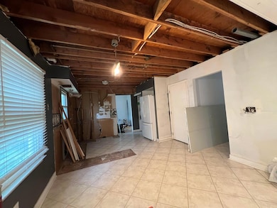 1911 Walden Dr, Columbus, OH 43229 - photo 5