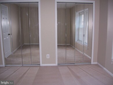 12928A Grays Pointe Rd unit A, Fairfax, VA 22033 - photo 7