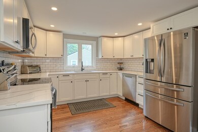 8 Chamberlain Rd, Bellingham, MA 02019 - photo 3