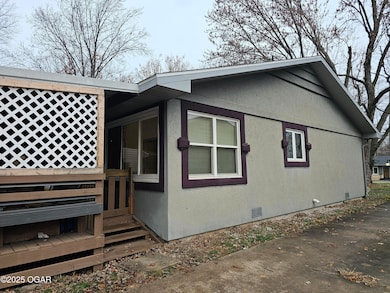 742 E Smith St, Springfield, MO 65803 - photo 4