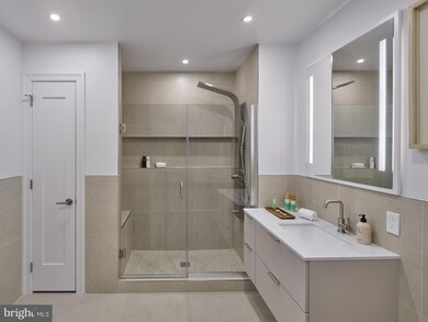 809 Poplar St unit A, Philadelphia, PA 19123 - photo 3