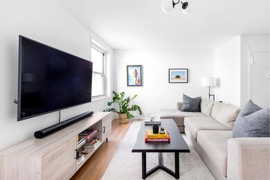 708 Washington St unit 5B, New York, NY 10014 - photo 3