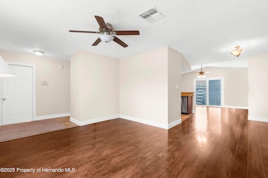 11422 Fox Run, Port Richey, FL 34668 - photo 4