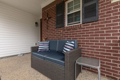 6728 Arbor Creek Dr, Louisville, KY 40228 - photo 5