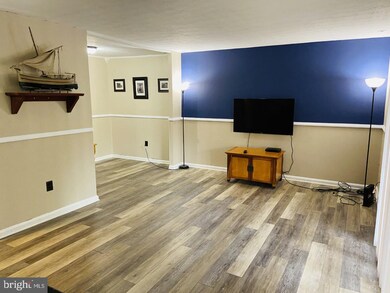 953 E Oak St, Palmyra, PA 17078 - photo 5