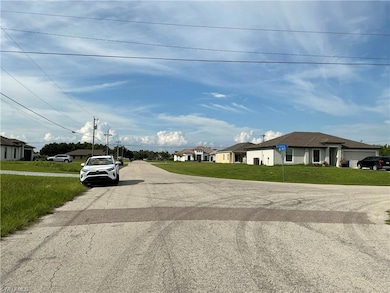 842 La Salle Ave, Lehigh Acres, FL 33913 - photo 4