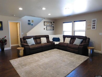 8809 Silverkist Dr, Reno, NV 89506 - photo 4