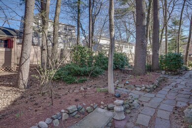 22 Glen Dr, Nashua, NH 03062 - photo 5