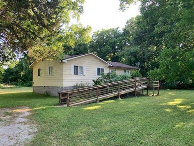 1630 North Blvd, Parsons, KS 67357 - photo 2