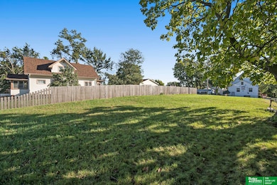 1473 S 16 St, Omaha, NE 68108 - photo 3