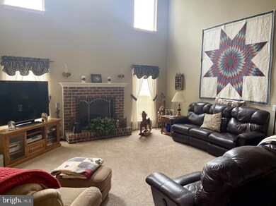 17274 Pickwick Dr, Purcellville, VA 20132 - photo 6