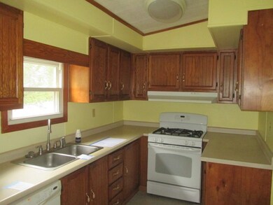 176 Mont Vernon Rd, Milford, NH 03055 - photo 5