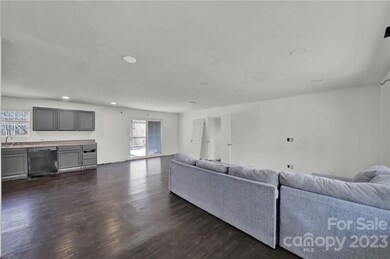 507 Lake View Dr, Fort Mill, SC 29715 - photo 2