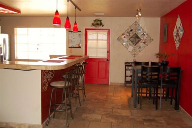 KITCHEN DINING AREAS