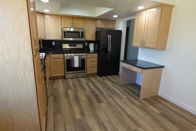 2486 N 690 W, Clearfield, UT 84015 - photo 3