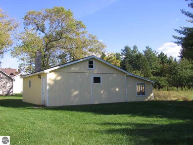 3490 Pine St, Hale, MI 48739 - photo 2