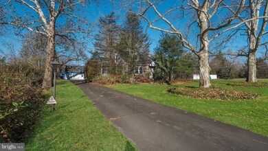 1137 Swamp Rd, Furlong, PA 18925 - photo 5