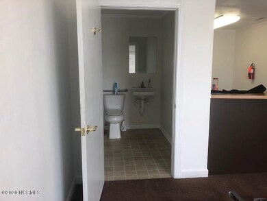 1129 Western Blvd, Jacksonville, NC 28546 - photo 4