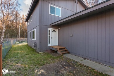 Unit B - Exterior Entry 20160930-DW-4793