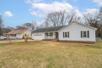 2005 Windsor Dr, Columbia, TN 38401 - photo 2