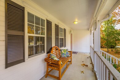 7621 Royal Harbour Cir, Ooltewah, TN 37363 - photo 2