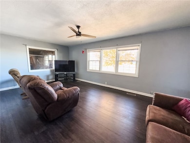 908 N Route 49, Casey, IL 62420 - photo 6