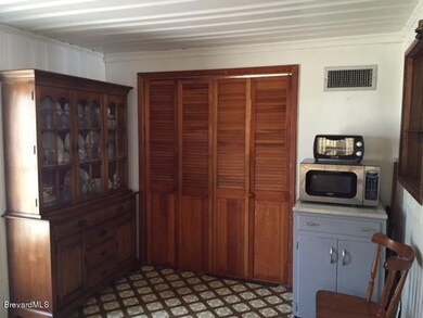 nook & laundry closet