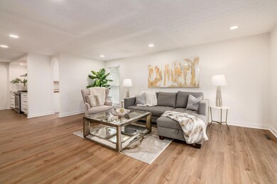 004_84c8a_L 317 Wheaton Ct003
