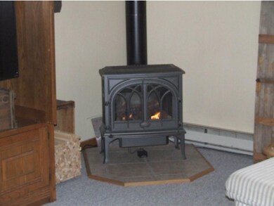 38 Church St unit 38-1, Lincoln, NH 03251 - photo 4