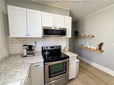 2221 Jackson Ave, Point Pleasant, WV 25550 - photo 5