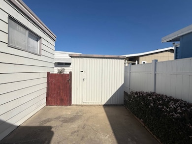 1750 Whittier Ave unit 27, Costa Mesa, CA 92627 - photo 7