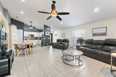 146 Pennock Landing Cir, Jupiter, FL 33458 - photo 2