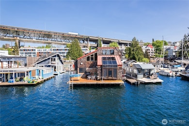 3123 Fairview Ave E unit 2, Seattle, WA 98102 - photo 2