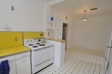 Kitchen_to_dining.JPG