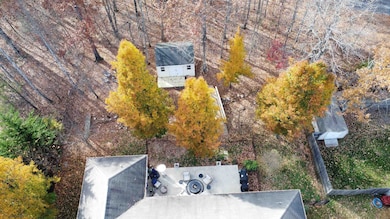 111 Rutherford Ln, Stuarts Draft, VA 24477 - photo 4