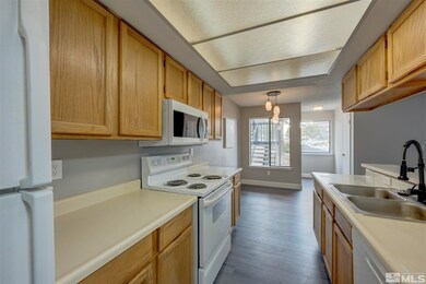 572 Nichols Blvd, Sparks, NV 89431 - photo 4