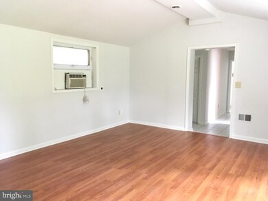 23601 Peach Tree Rd, Clarksburg, MD 20871 - photo 4