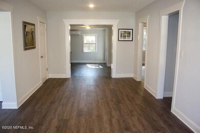 4754 Beverly Cir, Jacksonville, FL 32210 - photo 5