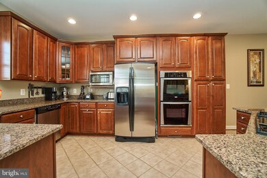 25843 Mews Terrace, Chantilly, VA 20152 - photo 5